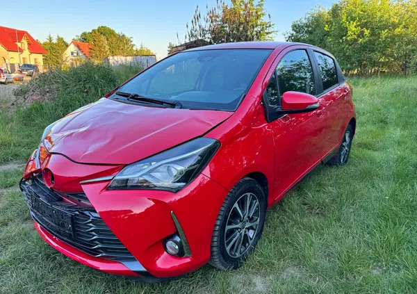 samochody osobowe Toyota Yaris cena 30800 przebieg: 27000, rok produkcji 2020 z Nysa